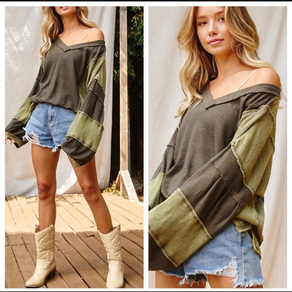 Stone Wash V-Neck Raglan Top-MOSS - Picture 2 of 7